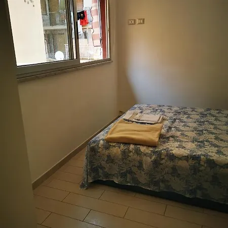 Guest house Camera Matrimoniale In Centro Vicino Al Mare *